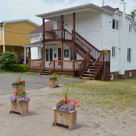 Maison L'Heritage LʼAnse-Saint-Jean Eksteriør bilde