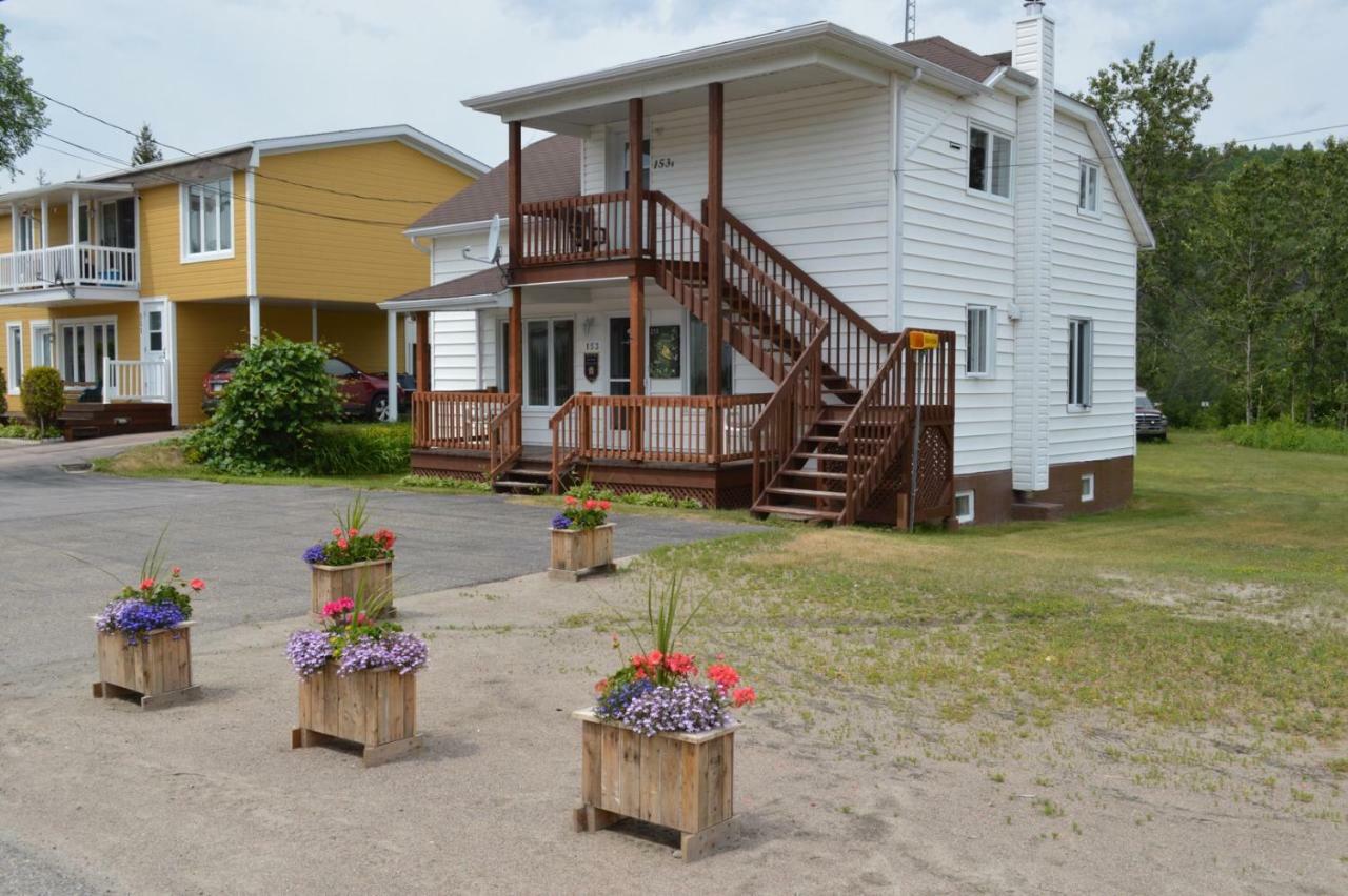 Maison L'Heritage LʼAnse-Saint-Jean Eksteriør bilde